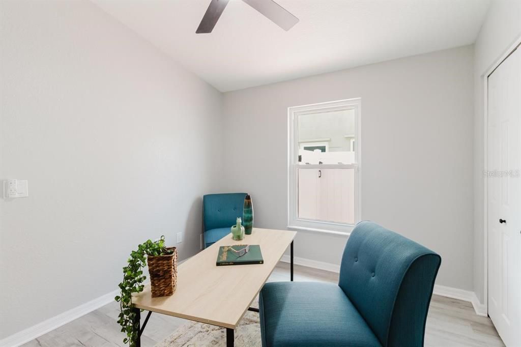 For Sale: $530,000 (3 beds, 2 baths, 1726 Square Feet)