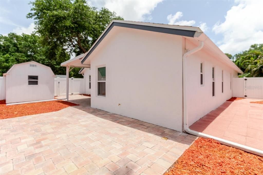 For Sale: $530,000 (3 beds, 2 baths, 1726 Square Feet)