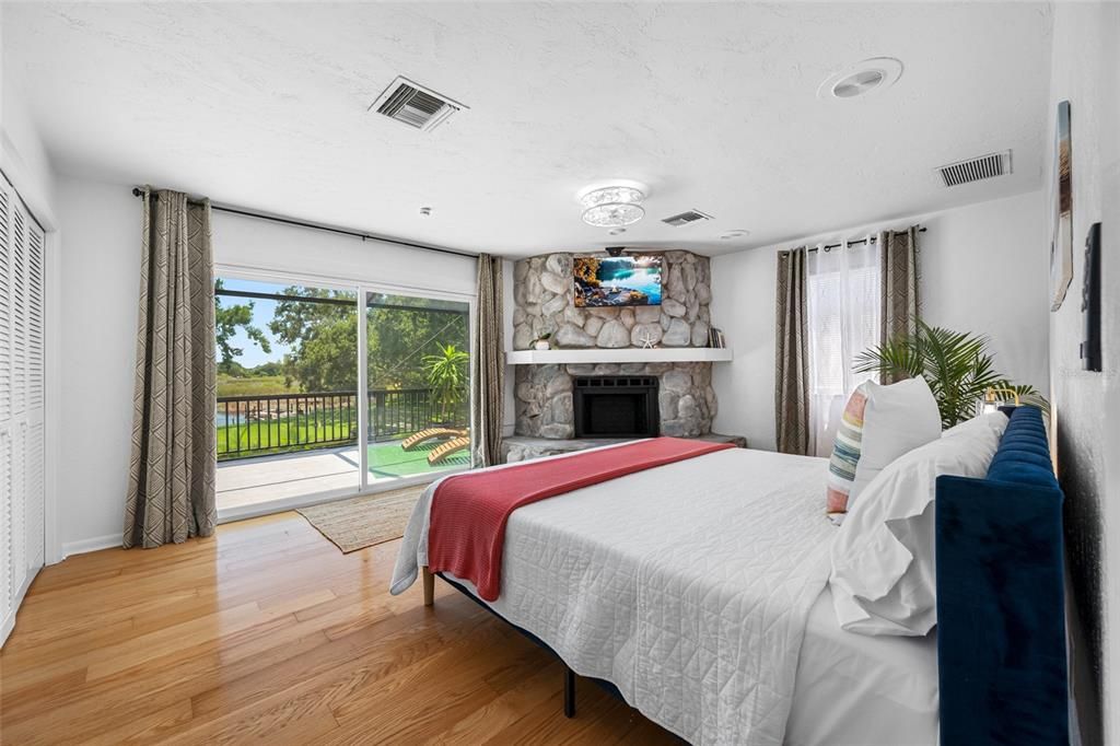 For Sale: $960,000 (4 beds, 3 baths, 2867 Square Feet)