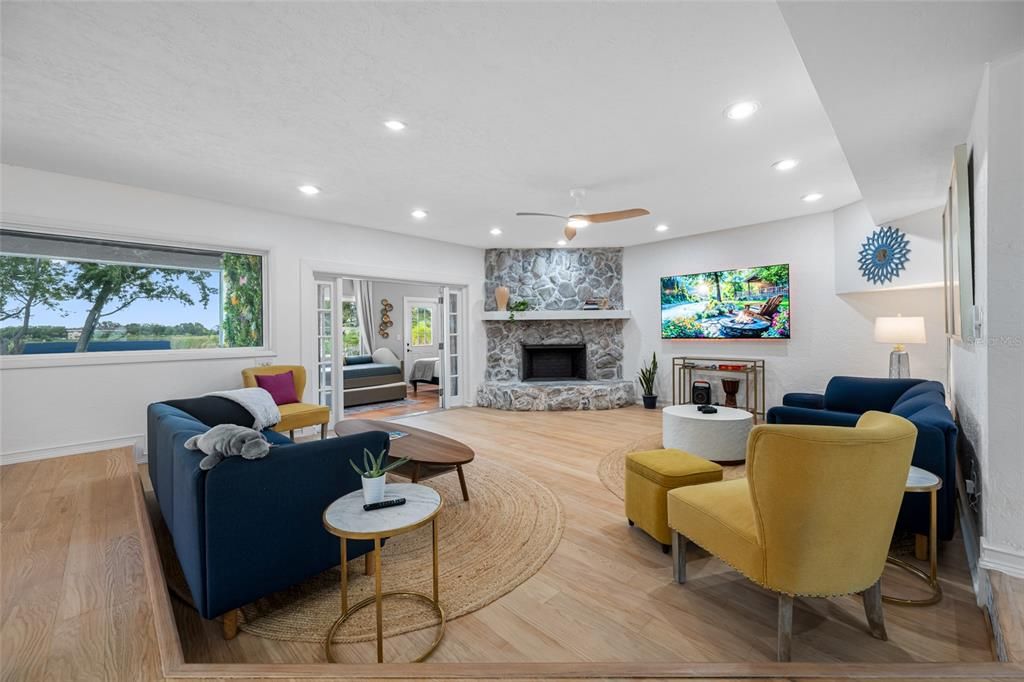 For Sale: $960,000 (4 beds, 3 baths, 2867 Square Feet)