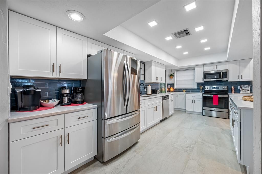 For Sale: $960,000 (4 beds, 3 baths, 2867 Square Feet)