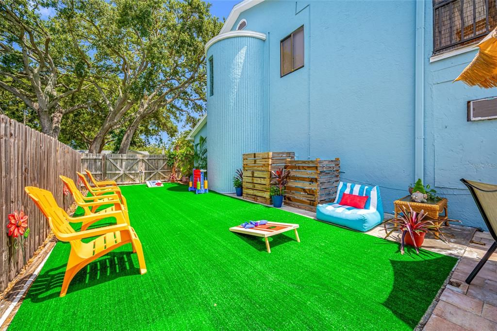 For Sale: $960,000 (4 beds, 3 baths, 2867 Square Feet)