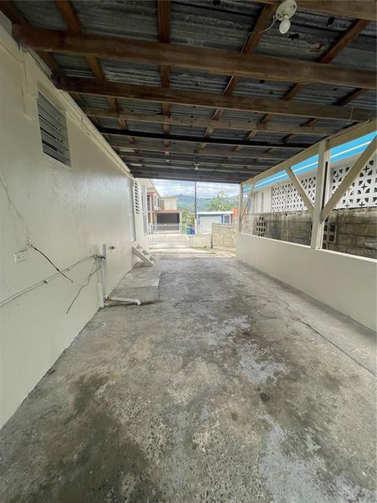 For Sale: $120,000 (3 beds, 1 baths, 1100 Square Feet)