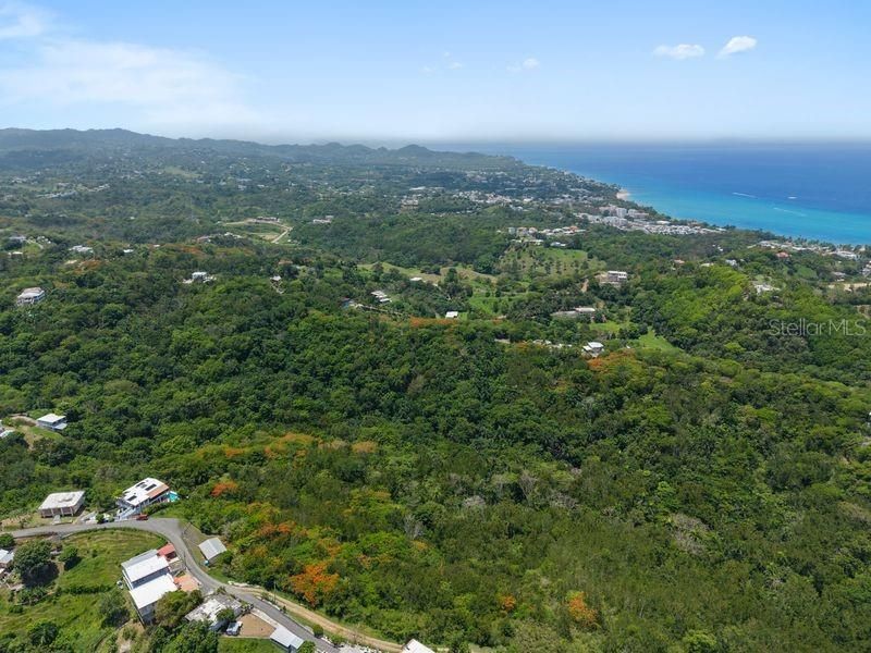 На продажу: $800,000 (4.00 acres)