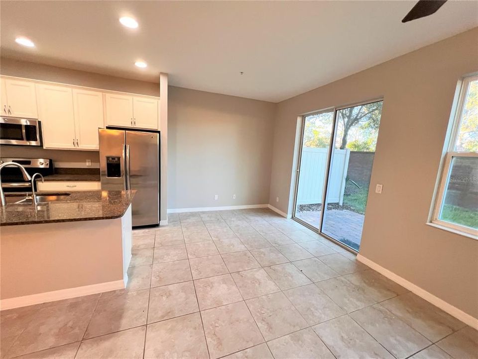 For Rent: $2,249 (3 beds, 2 baths, 1644 Square Feet)