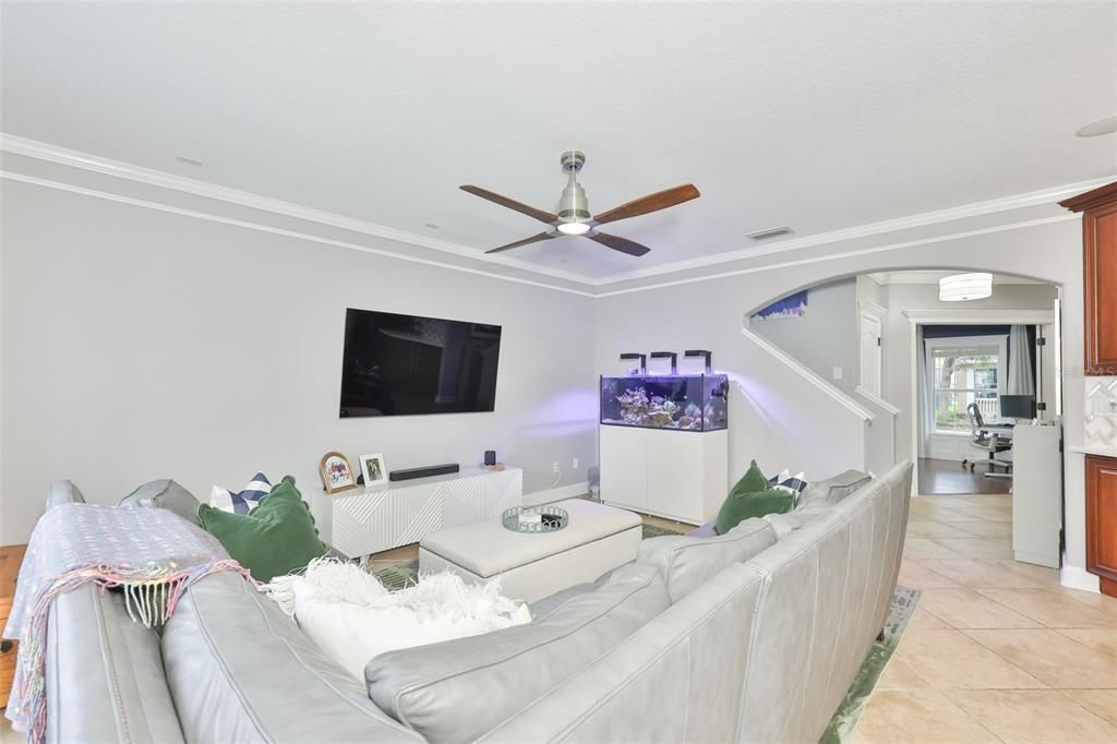 En Venta: $465,000 (4 camas, 2 baños, 2022 Pies cuadrados)