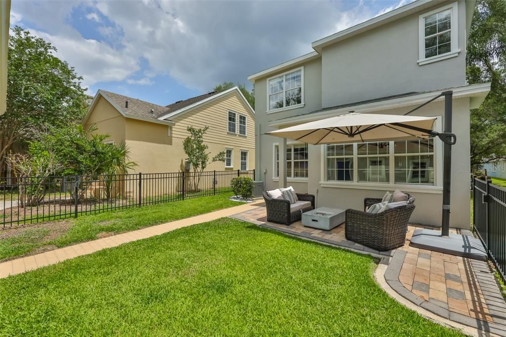En Venta: $465,000 (4 camas, 2 baños, 2022 Pies cuadrados)