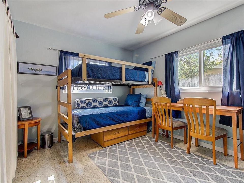 For Rent: $3,000 (3 beds, 2 baths, 1410 Square Feet)