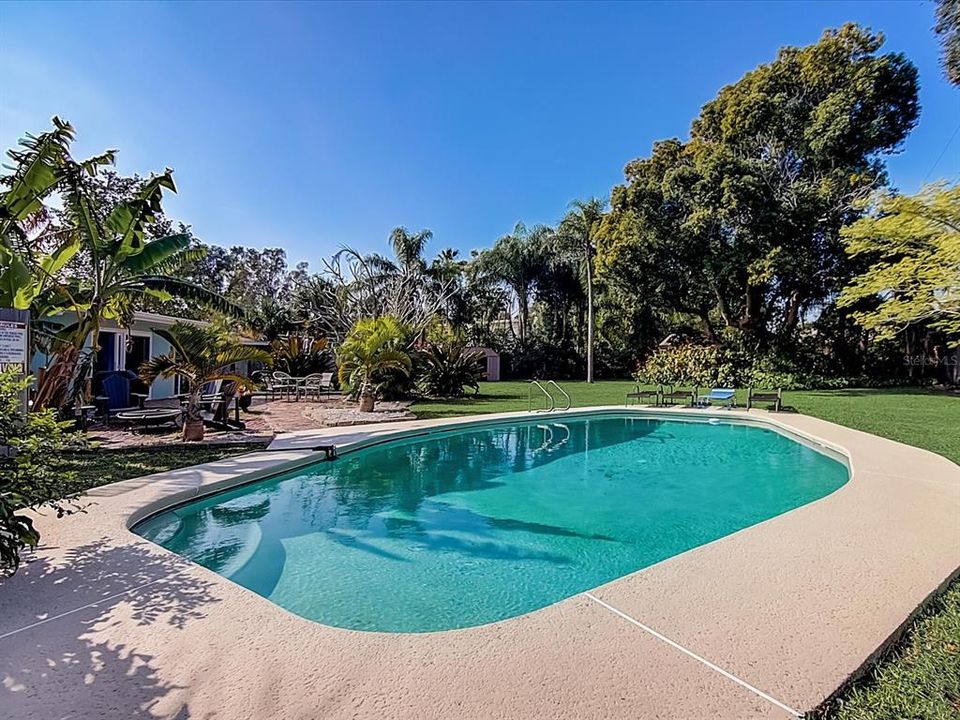 For Rent: $3,000 (3 beds, 2 baths, 1410 Square Feet)