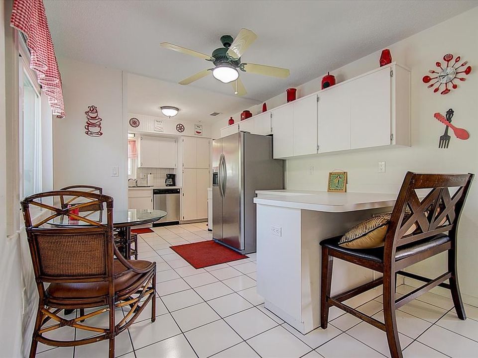 For Rent: $3,000 (3 beds, 2 baths, 1410 Square Feet)