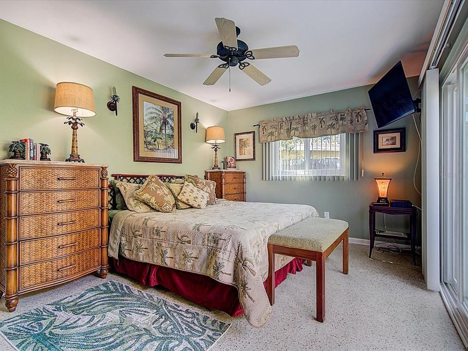 For Rent: $3,000 (3 beds, 2 baths, 1410 Square Feet)