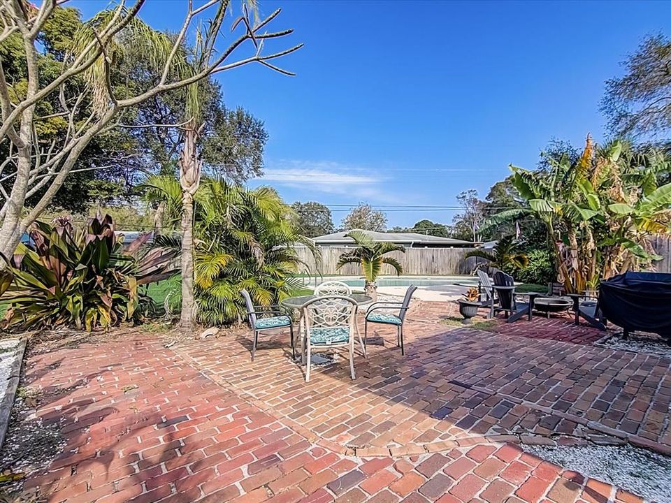 For Rent: $3,000 (3 beds, 2 baths, 1410 Square Feet)