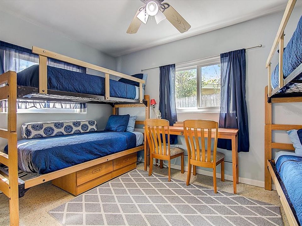 For Rent: $3,000 (3 beds, 2 baths, 1410 Square Feet)