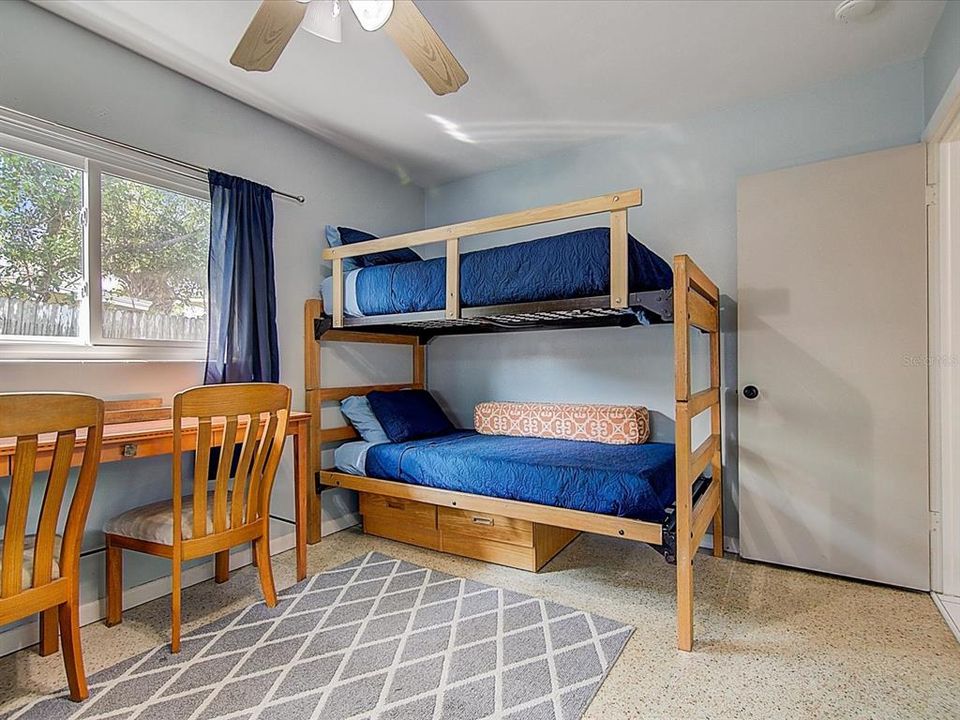 For Rent: $3,000 (3 beds, 2 baths, 1410 Square Feet)