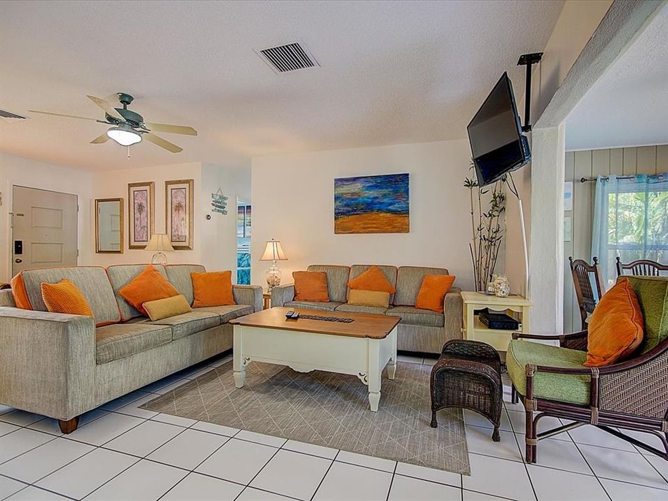 For Rent: $3,000 (3 beds, 2 baths, 1410 Square Feet)