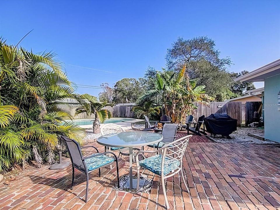 For Rent: $3,000 (3 beds, 2 baths, 1410 Square Feet)