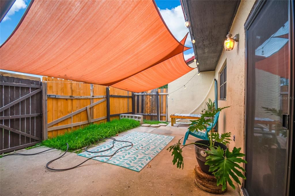 На продажу: $259,999 (3 спален, 2 ванн, 1586 Квадратных фут)