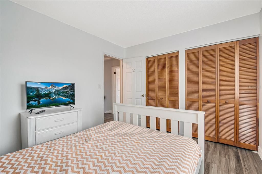 На продажу: $259,999 (3 спален, 2 ванн, 1586 Квадратных фут)