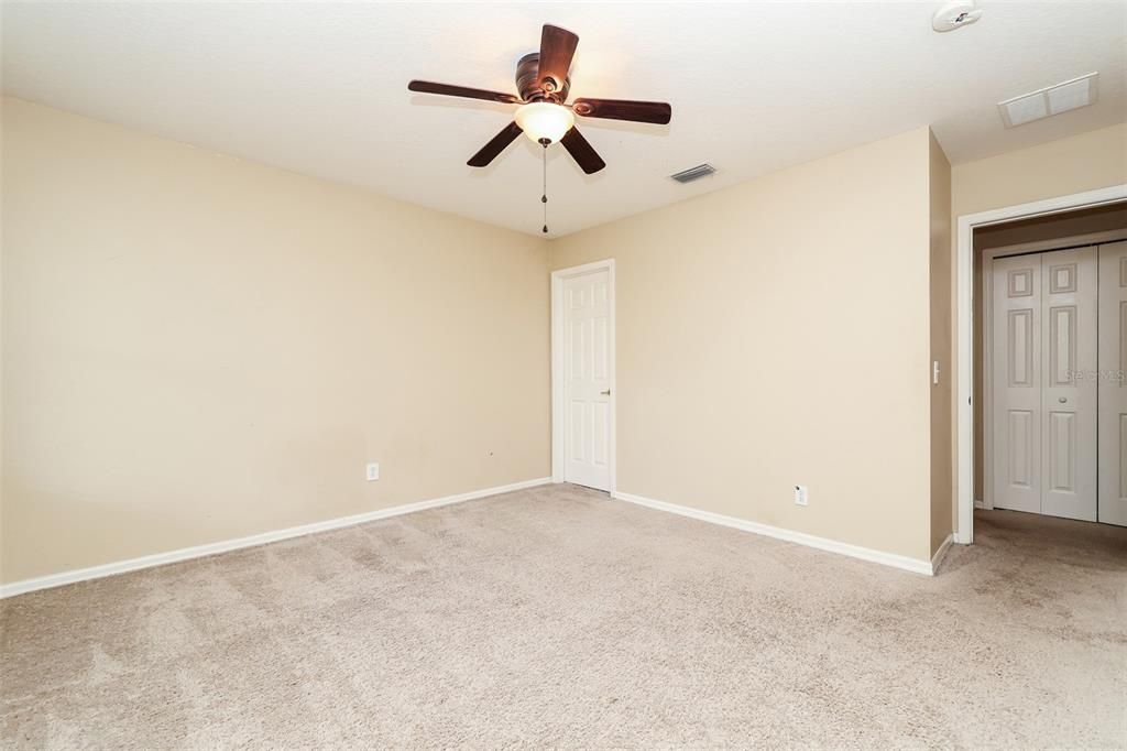 For Sale: $579,900 (5 beds, 3 baths, 3256 Square Feet)