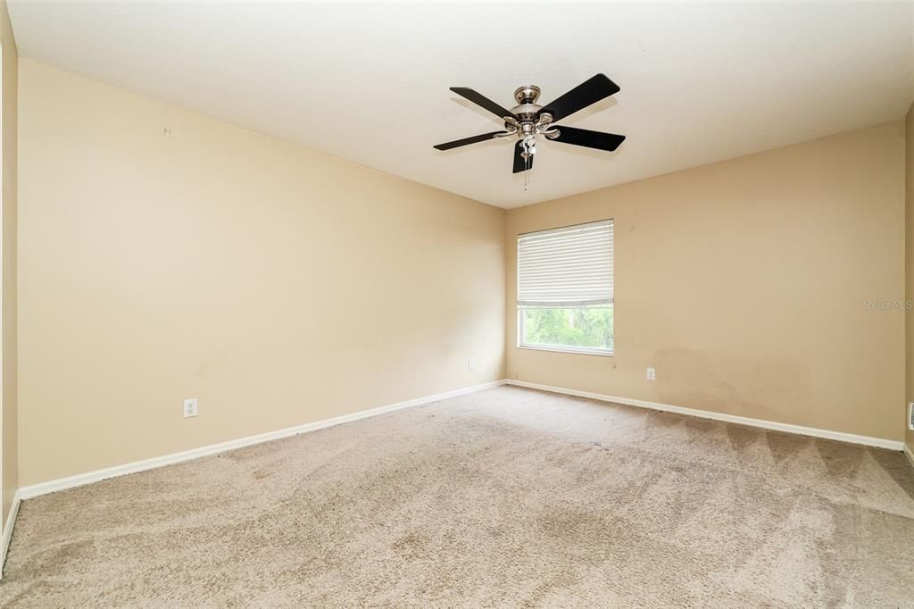 For Sale: $579,900 (5 beds, 3 baths, 3256 Square Feet)