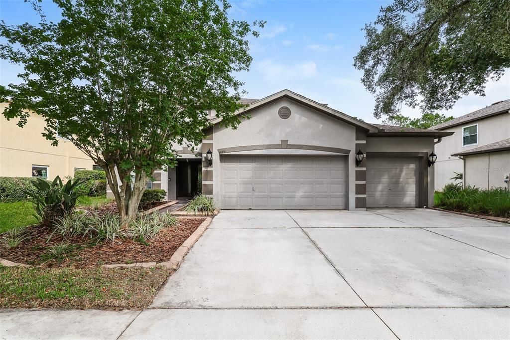 For Sale: $579,900 (5 beds, 3 baths, 3256 Square Feet)