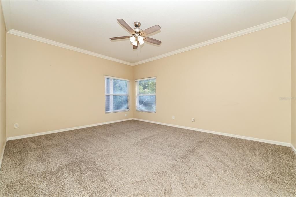 For Sale: $579,900 (5 beds, 3 baths, 3256 Square Feet)