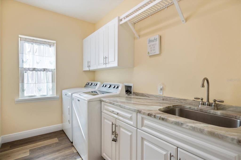 For Rent: $3,600 (3 beds, 2 baths, 1762 Square Feet)