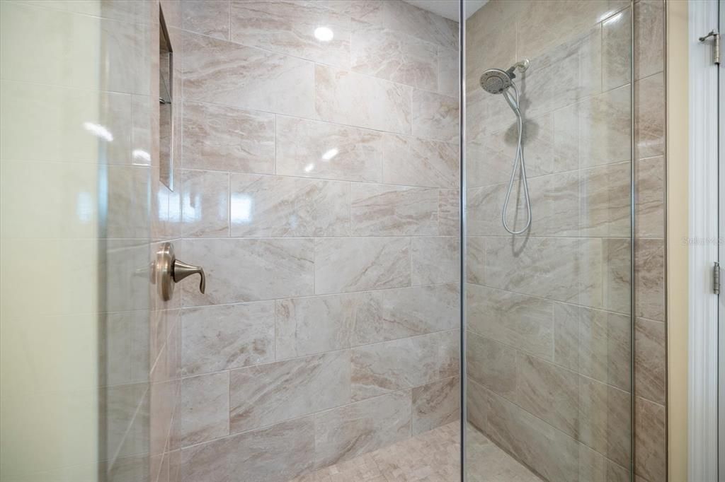 For Rent: $3,600 (3 beds, 2 baths, 1762 Square Feet)