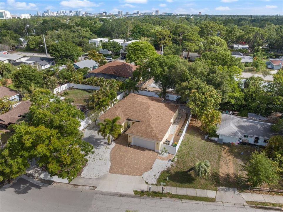 For Rent: $3,600 (3 beds, 2 baths, 1762 Square Feet)