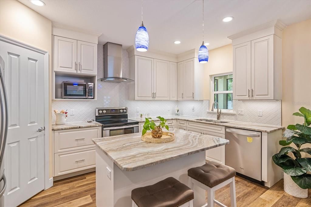 For Rent: $3,600 (3 beds, 2 baths, 1762 Square Feet)