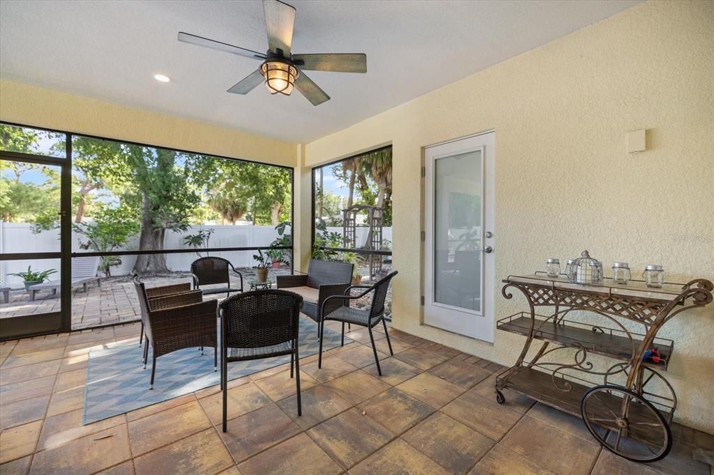 For Rent: $3,600 (3 beds, 2 baths, 1762 Square Feet)