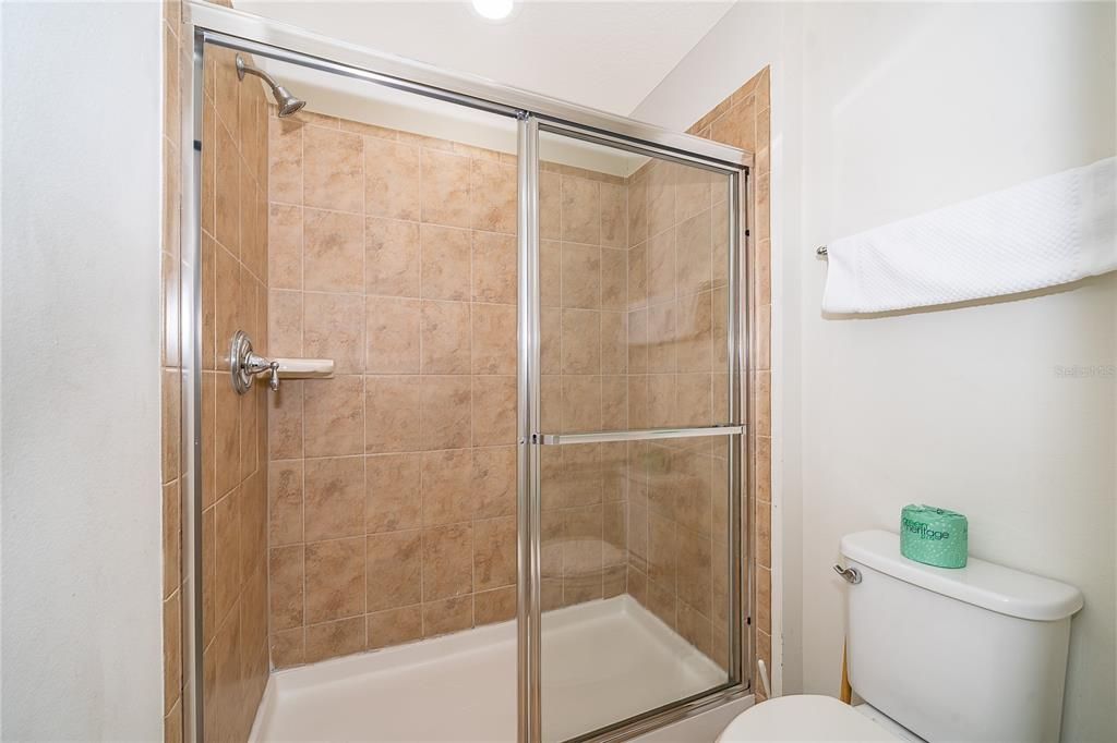 For Sale: $585,000 (7 beds, 5 baths, 3314 Square Feet)