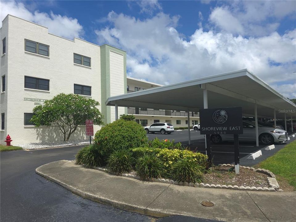 For Sale: $209,000 (2 beds, 2 baths, 1245 Square Feet)