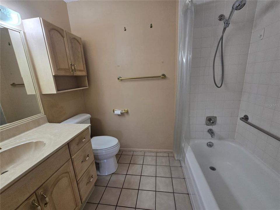 For Sale: $209,000 (2 beds, 2 baths, 1245 Square Feet)