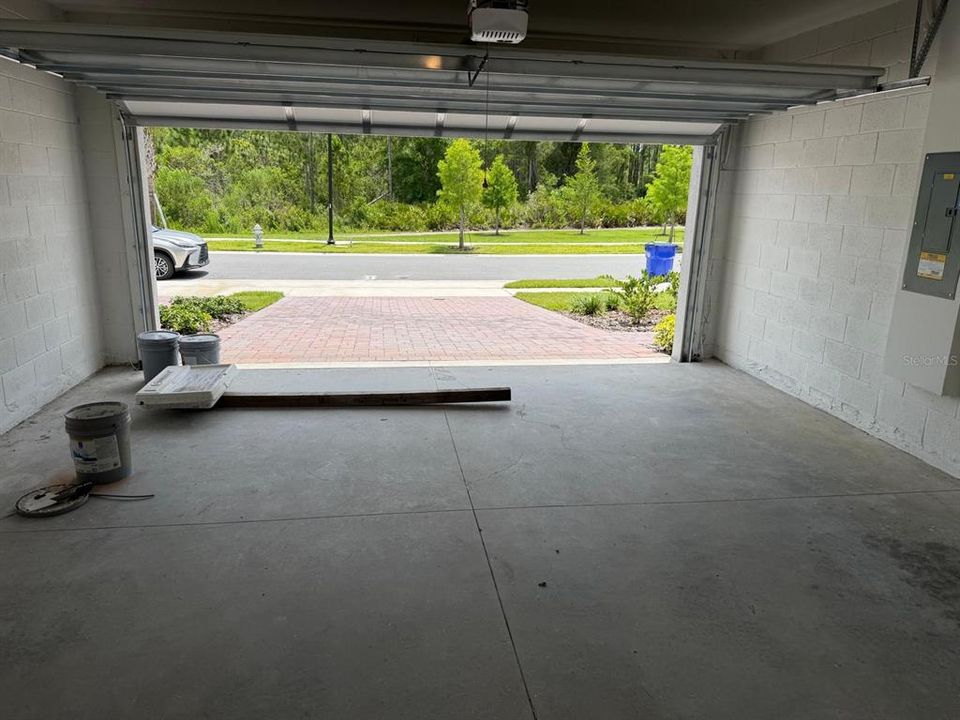 For Rent: $2,400 (3 beds, 2 baths, 1566 Square Feet)