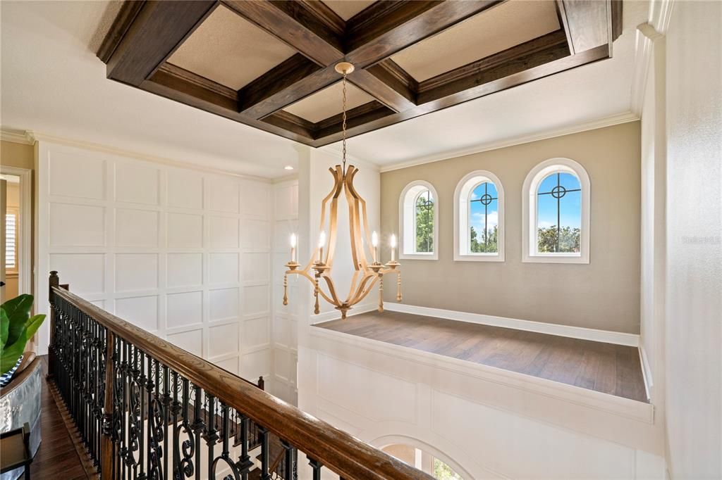 For Sale: $2,500,000 (5 beds, 6 baths, 5239 Square Feet)