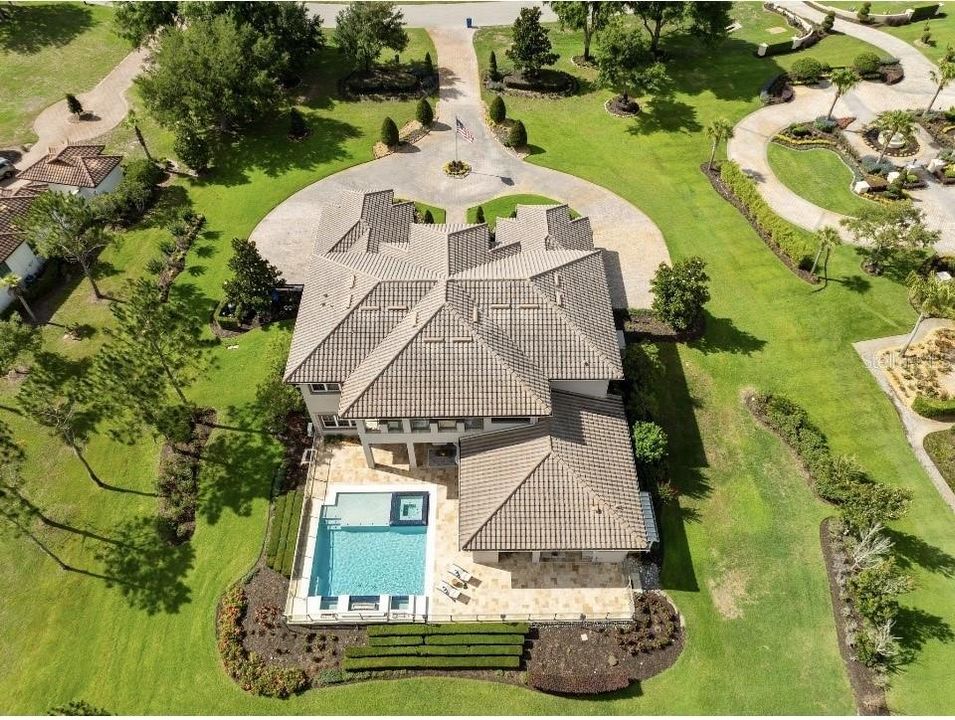 For Sale: $2,500,000 (5 beds, 6 baths, 5239 Square Feet)