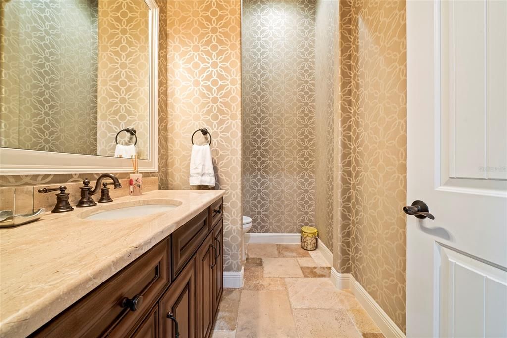 For Sale: $2,500,000 (5 beds, 6 baths, 5239 Square Feet)