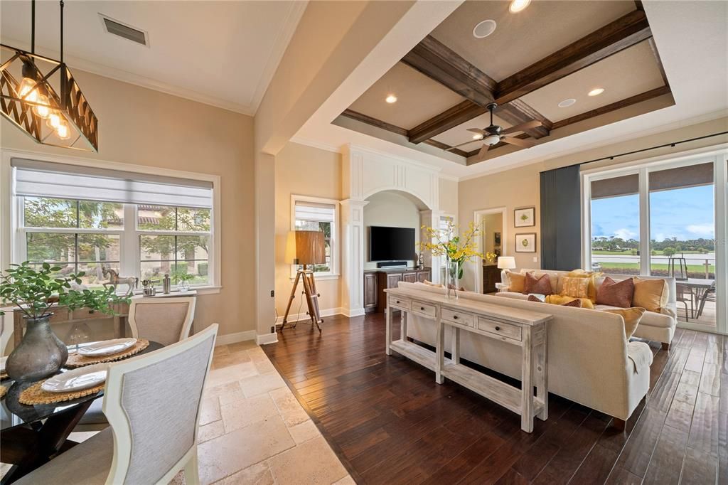 For Sale: $2,500,000 (5 beds, 6 baths, 5239 Square Feet)