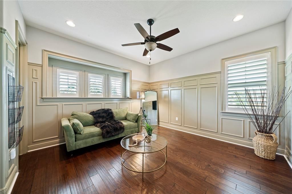 For Sale: $2,500,000 (5 beds, 6 baths, 5239 Square Feet)