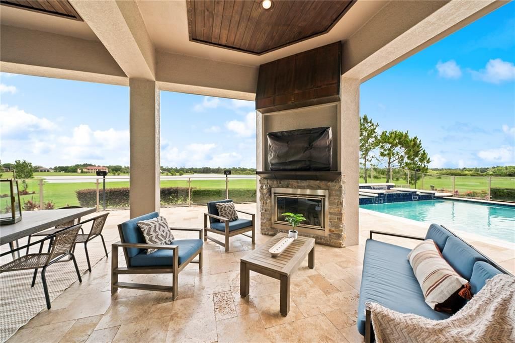For Sale: $2,500,000 (5 beds, 6 baths, 5239 Square Feet)