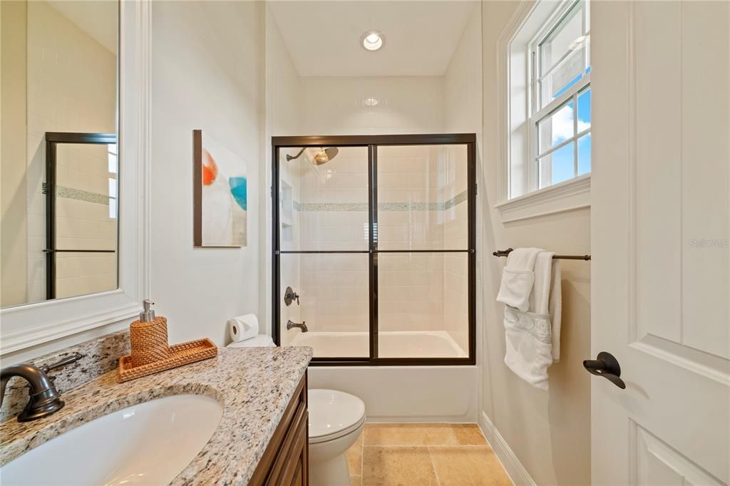 For Sale: $2,500,000 (5 beds, 6 baths, 5239 Square Feet)