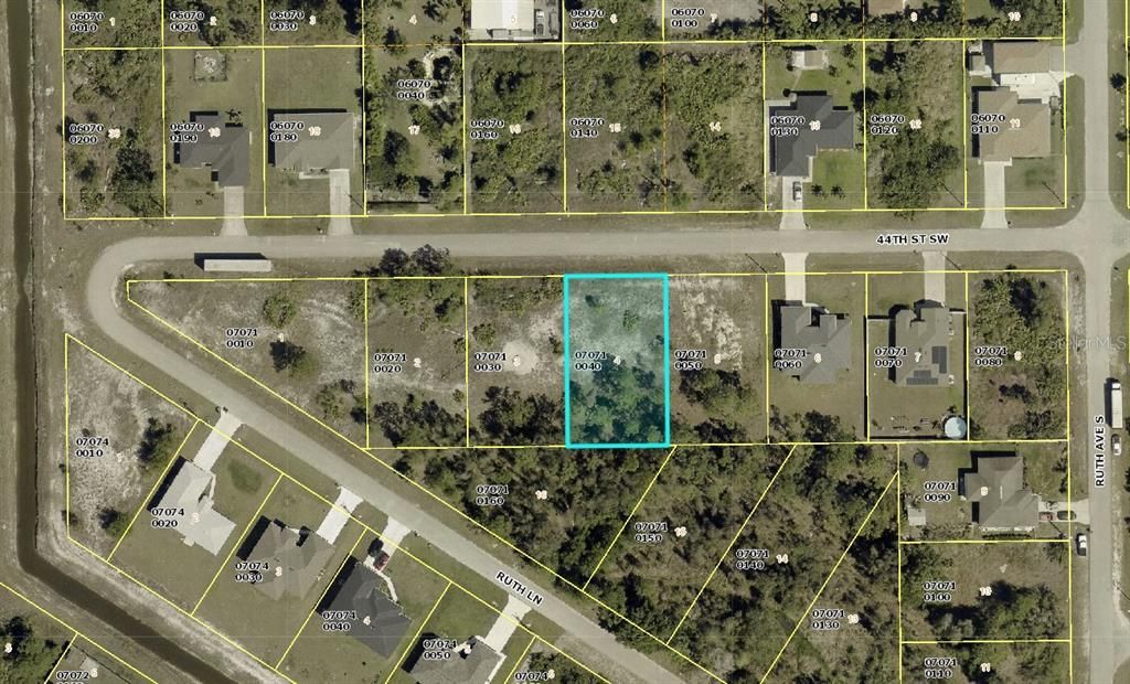 For Sale: $27,000 (0.25 acres)