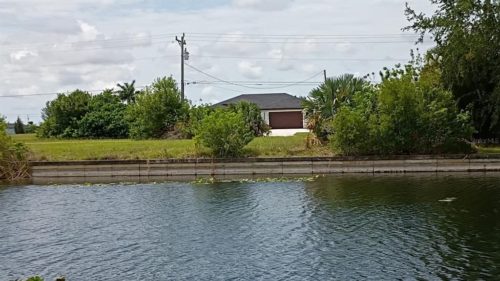 На продажу: $93,000 (0.23 acres)