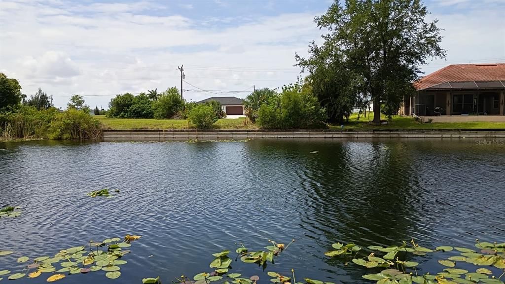 На продажу: $93,000 (0.23 acres)