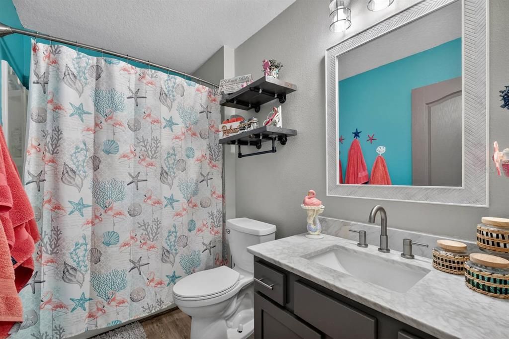 En Venta: $424,900 (4 camas, 3 baños, 2363 Pies cuadrados)