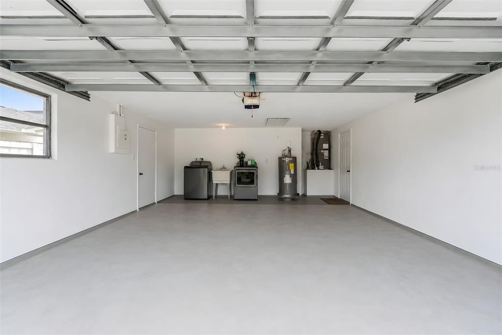 На продажу: $365,000 (3 спален, 2 ванн, 1696 Квадратных фут)