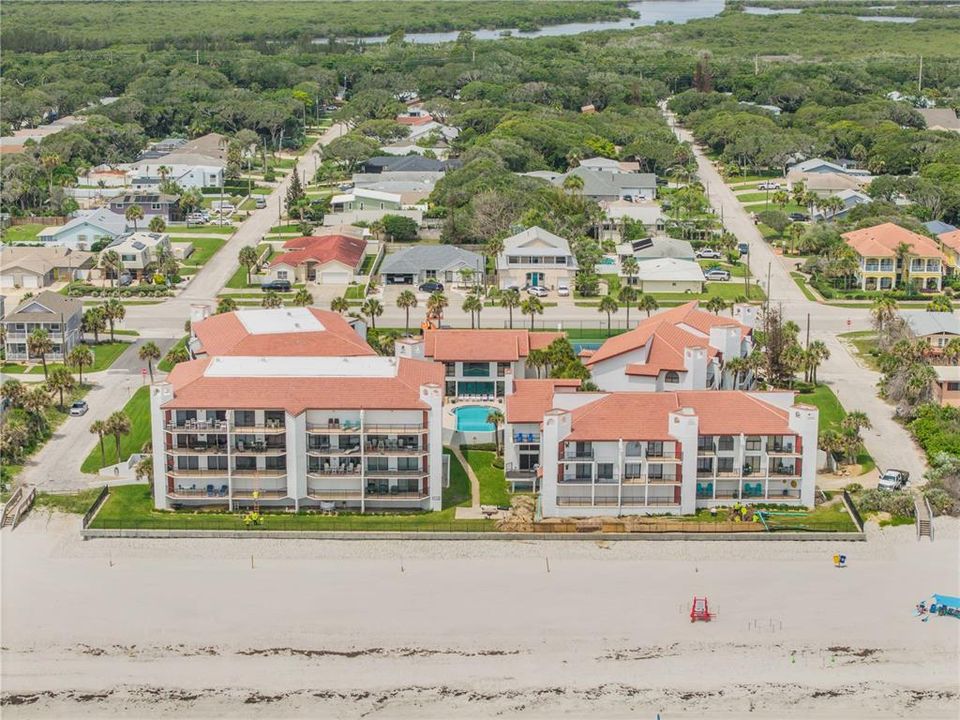 На продажу: $735,000 (4 спален, 2 ванн, 2050 Квадратных фут)
