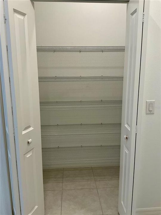 В аренду: $2,450 (3 спален, 2 ванн, 2319 Квадратных фут)