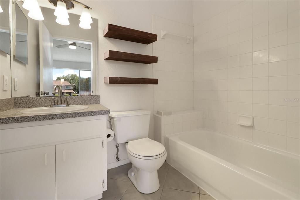 В аренду: $2,500 (2 спален, 2 ванн, 1184 Квадратных фут)
